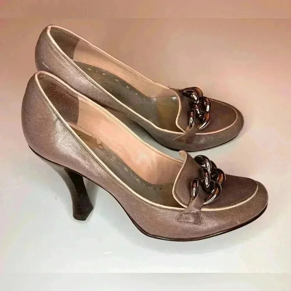 Bcbg Girls Chain Accent heels Size- 6 - Picture 7 of 8